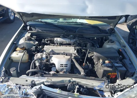 2000 Toyota Camry Ce/Le/Xle z USA, uszkodzony, nr VIN 4T1BG22K9YU652081